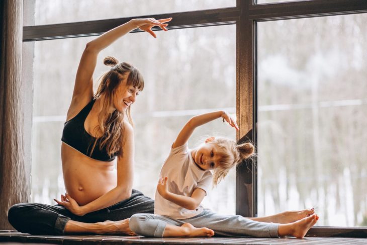 Yoga con familiares